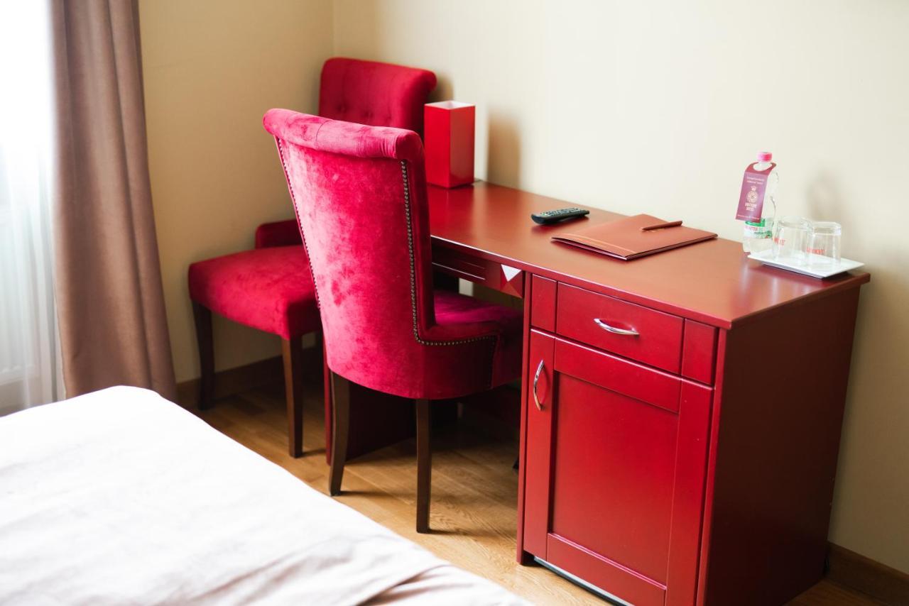 Fontush Boutique Hotel Ιβανό-Φρανκίβσκ Εξωτερικό φωτογραφία